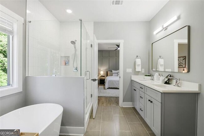 Building Photo - 4620 Timrose Rd NW