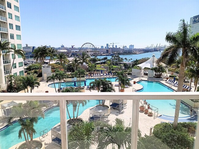 Building Photo - 253 NE 2nd St