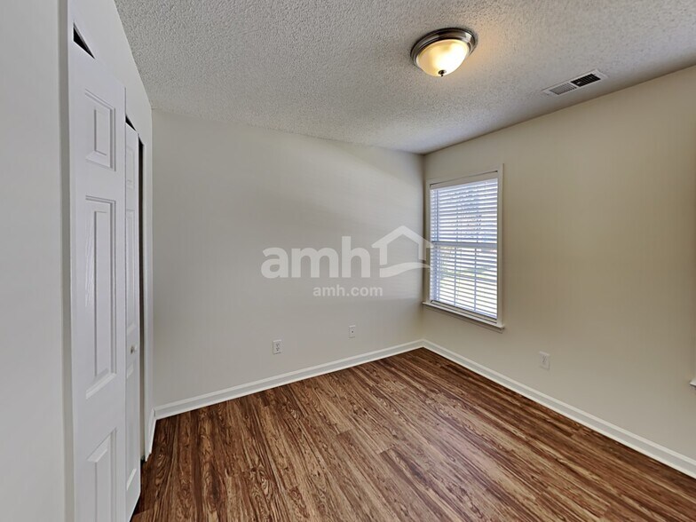 Building Photo - 13003 Shannon Park Ln