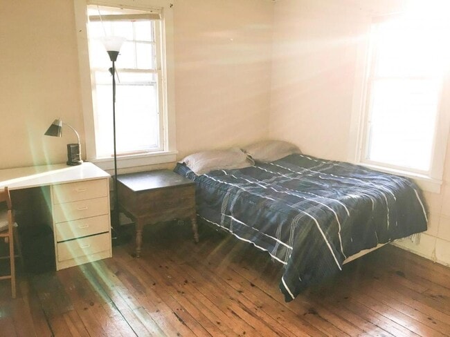 Primary Photo - 112-114 Schuyler Place Ithaca