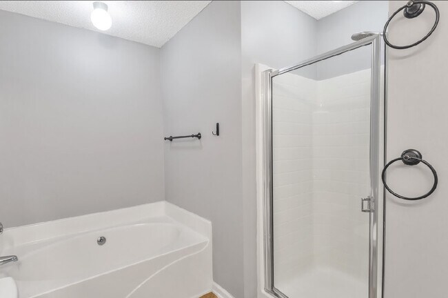 Building Photo - 3006 Kinswood Ln