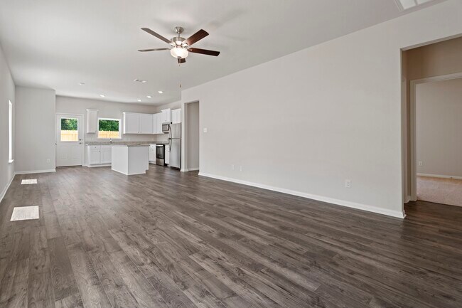 Building Photo - 11704 Texas Spg Dr