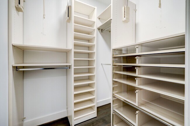 Building Photo - 3331 D'Amico St