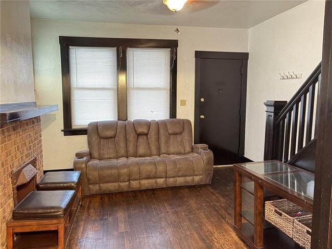 Building Photo - 510 Ivory Ave