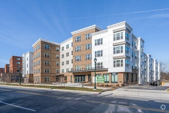 Building Photo - Bracken Square