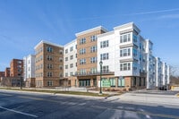 Building Photo - Bracken Square