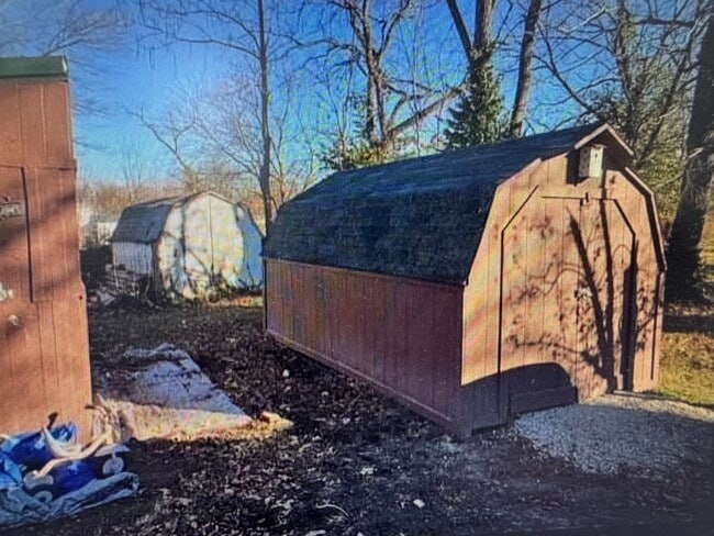 Building Photo - 202 E South St