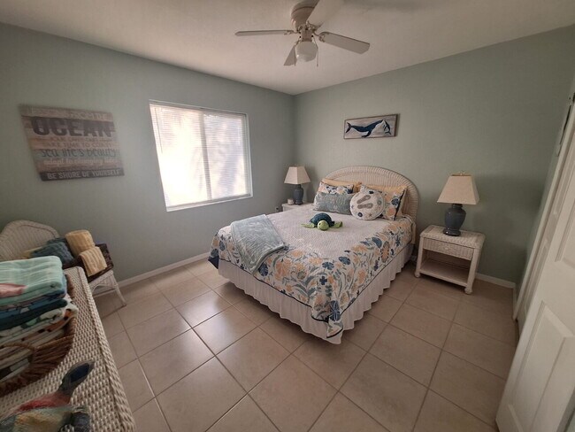Building Photo - Turnkey Furnished Pool home in Rotonda West