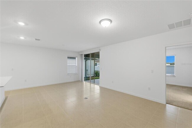 Building Photo - 6760 SW 90th Lp