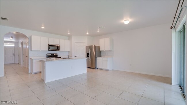Building Photo - 3426 Acapulco Cir