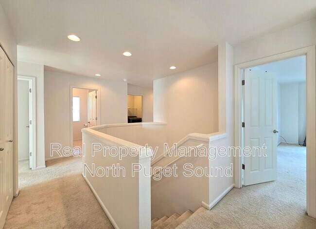 Building Photo - 2203 84th Ave NE