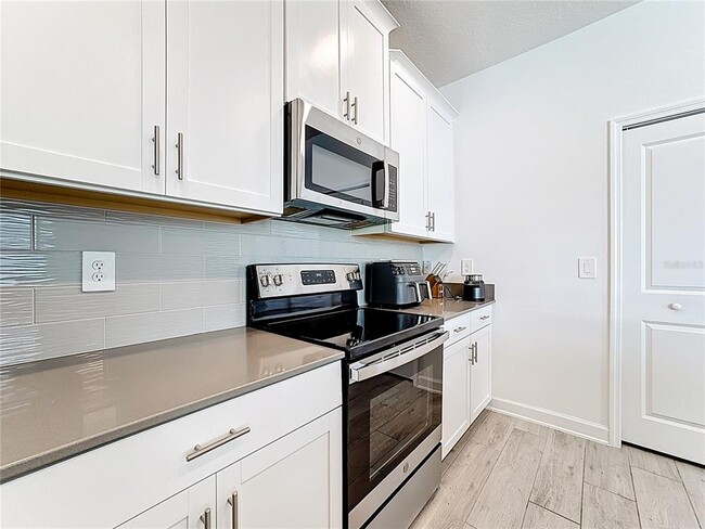 Building Photo - 3077 Ella Wy