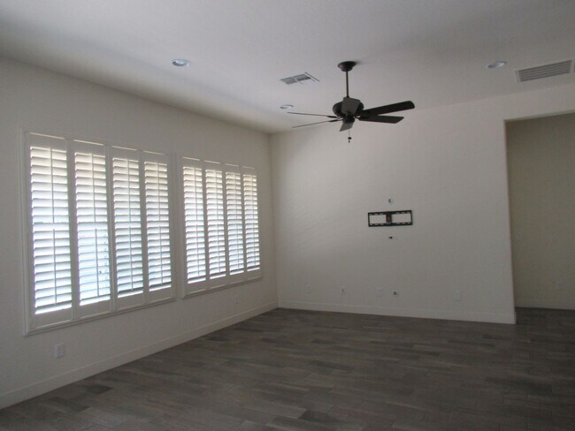 Building Photo - Mulberry Neighborhood in East Mesa