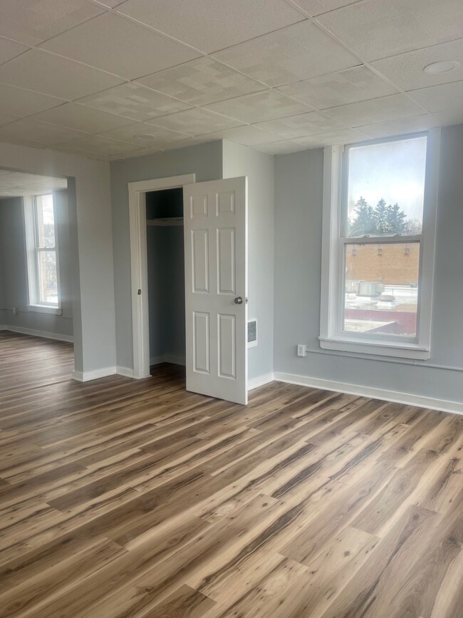 Building Photo - 43-45-45 N Broad St