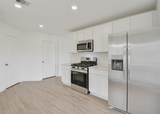 Building Photo - 18566 Cepagatti Dr