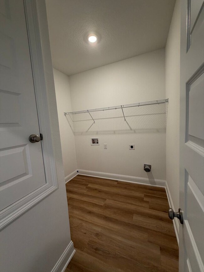 Building Photo - Brand New Construction in Elberta!