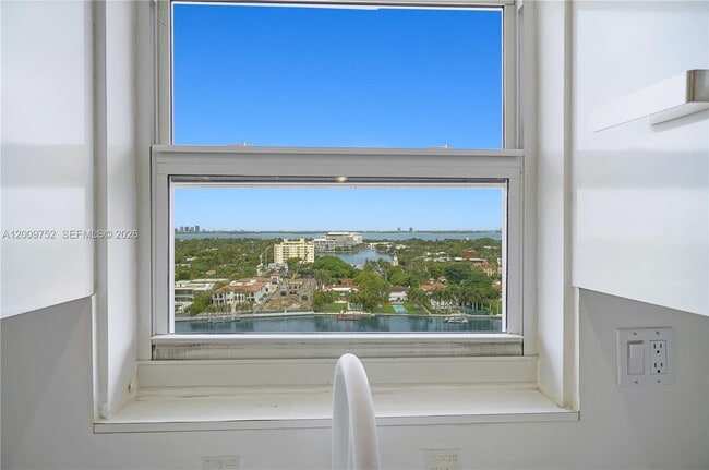 Building Photo - 4747 Collins Ave