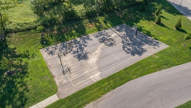 Building Photo - Executive Rental at The Villages at Wicklo...