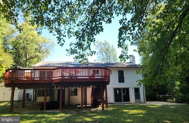 Building Photo - 3300 Potterton Dr