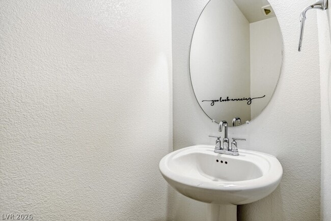 Building Photo - 489 Anthurium Pl