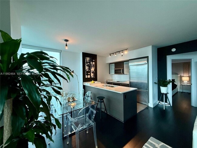 Building Photo - 55 SE 6th St