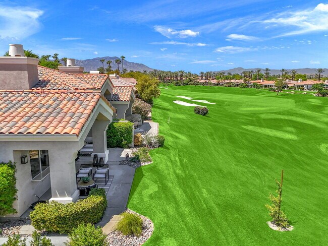 Building Photo - 502 Desert Holly Dr