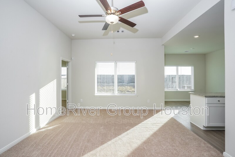 Building Photo - 14101 Freeboard Dr