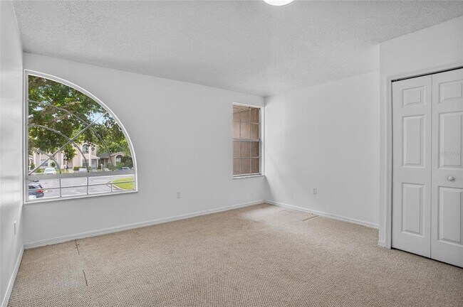 Building Photo - 1645 Windsor Oak Ct