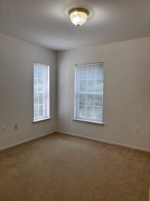Building Photo - 2776 S Knightsbridge Cir