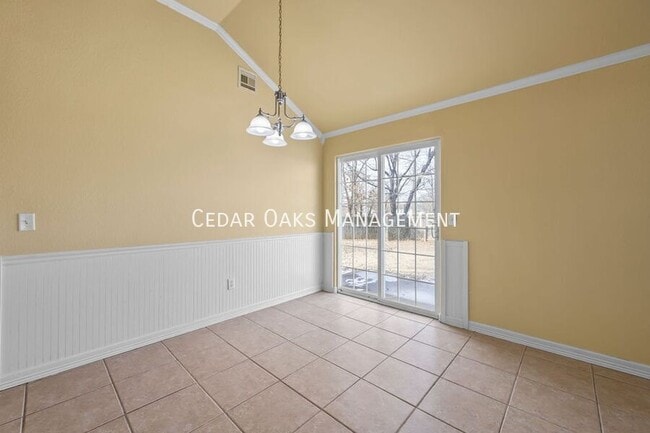 Building Photo - 1302 S C Ct