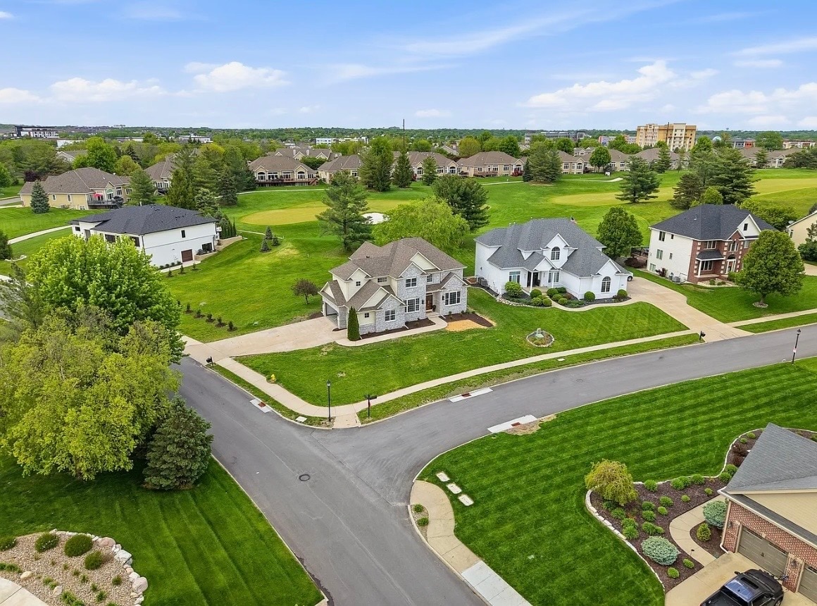 Building Photo - 5583 Beechwood Ter