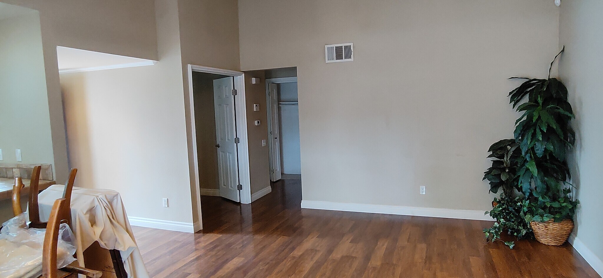 Living room - 250 Parkside Gln
