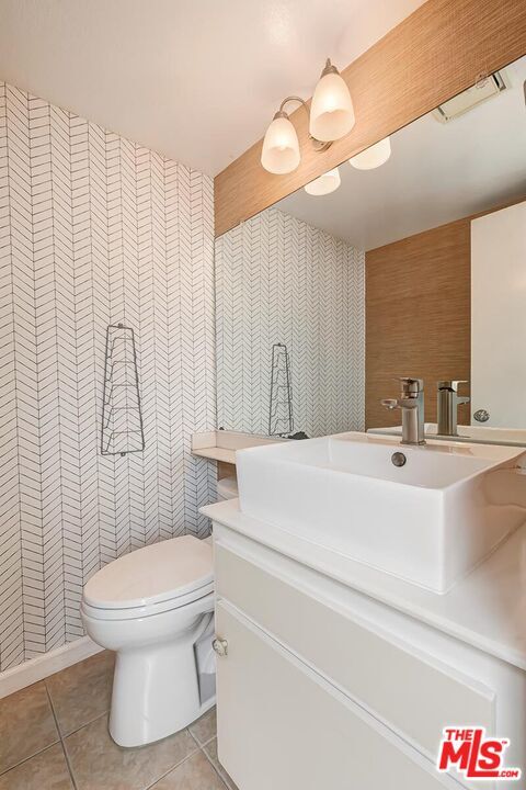 Building Photo - 13011 Mindanao Wy