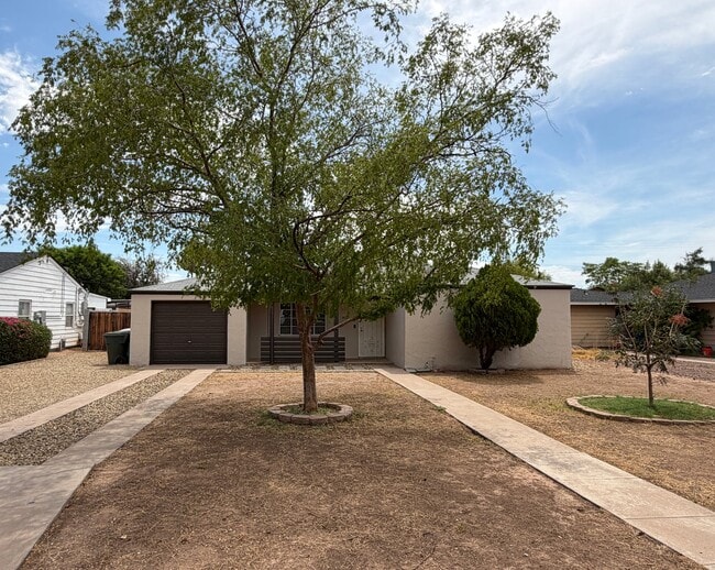 Building Photo - 4327 N 17th Ave