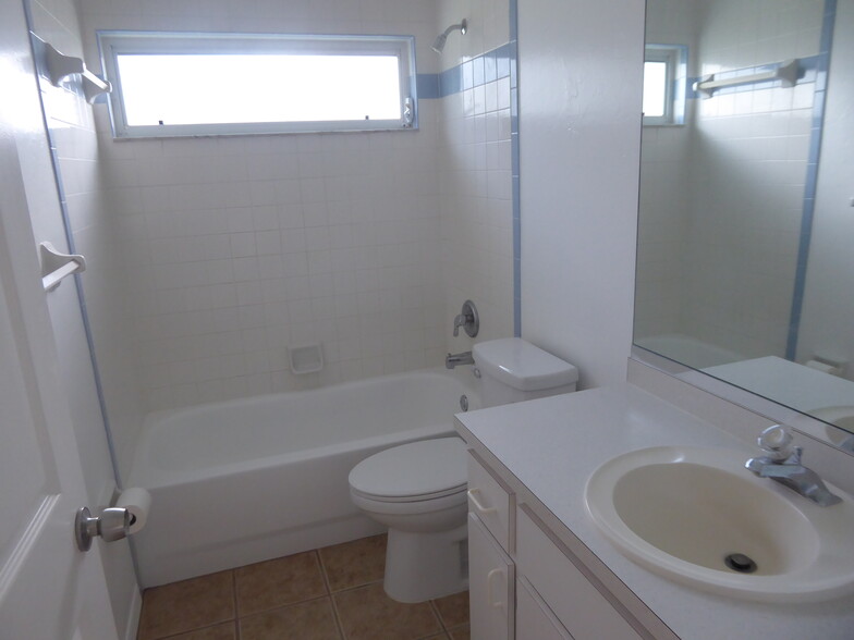 Bathroom - 7619 Winged Foot Dr