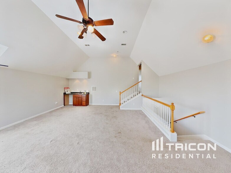 Building Photo - 1012 Pittman Dr