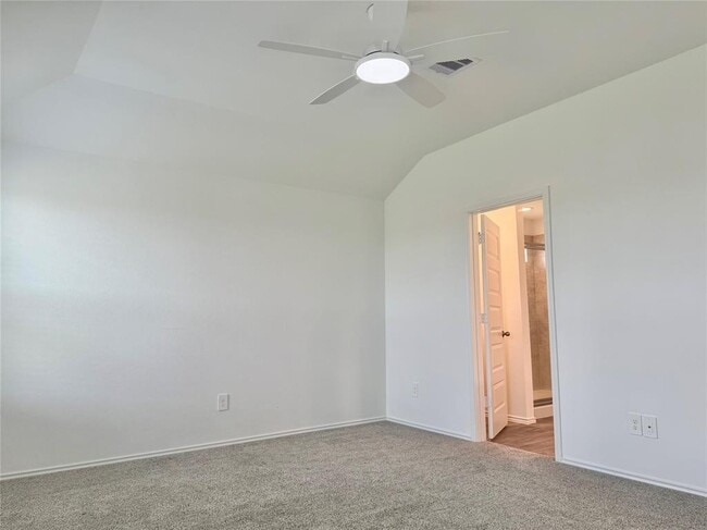 Building Photo - 2204 Laurel Bloom Ln