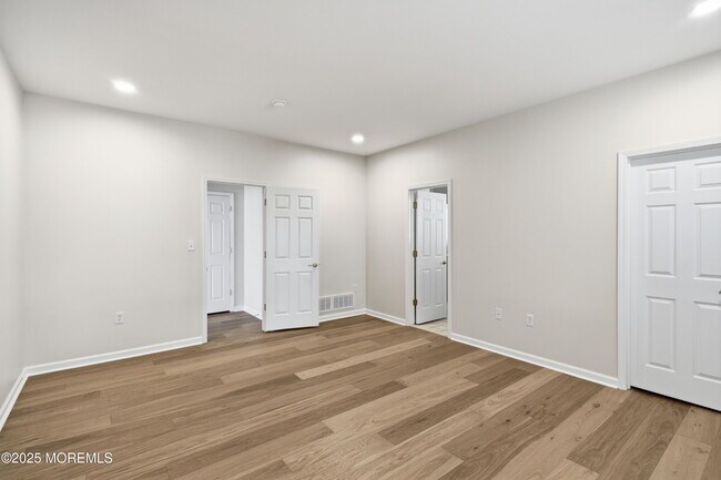 Building Photo - 225 Mirage Blvd