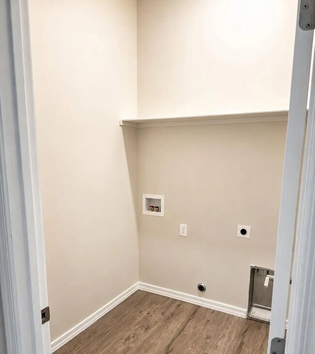 Building Photo - Brand New 3 Bedroom 2 Bath Home - Contact Property Pros Property Management