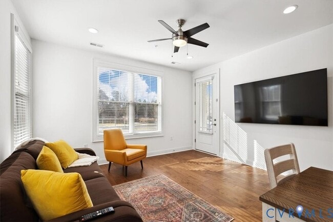 Building Photo - 1722 Old Brick Rd