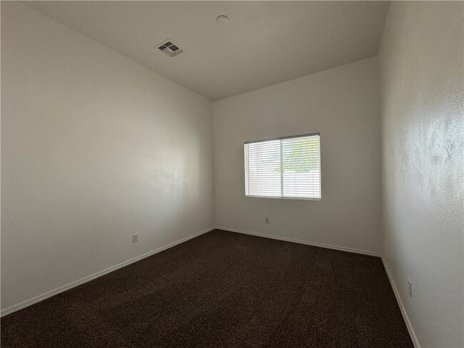 Building Photo - 2334 Silverthorne Dr