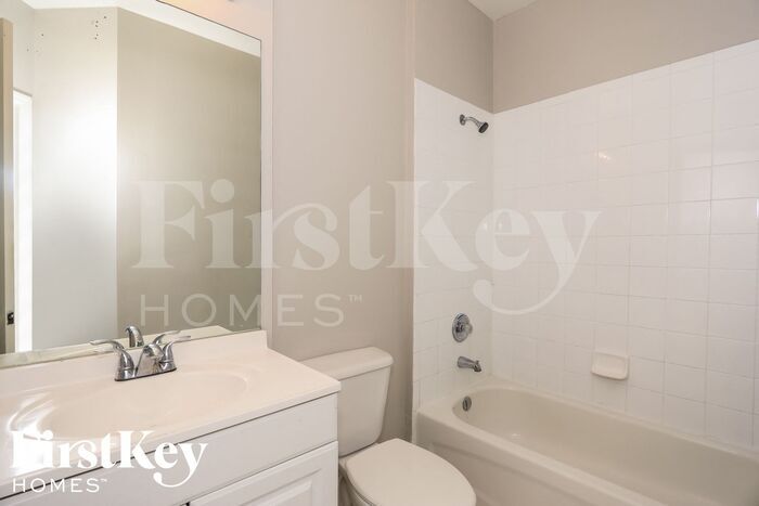 Building Photo - 24521 SW 110th Ave