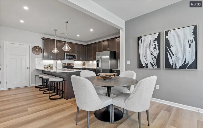 Building Photo - 9218 Magellan Pkwy