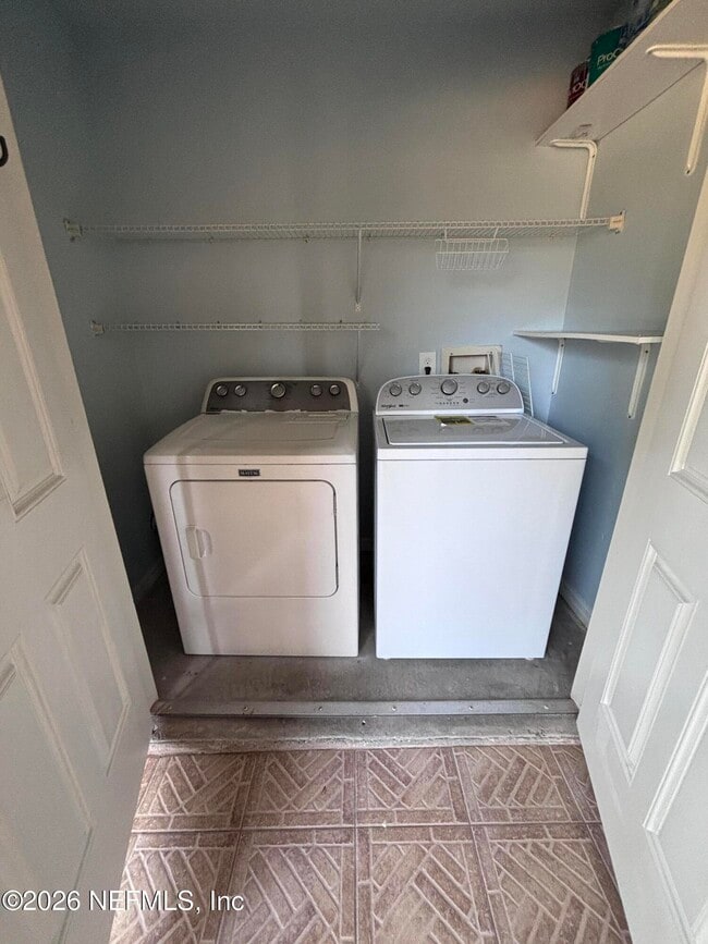 Building Photo - 138 Cranes Lake Dr