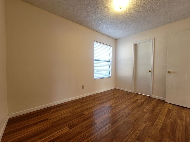 Building Photo - Horseshoe Cir, 1760