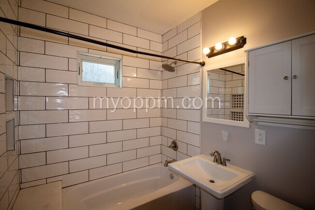 Building Photo - 4202 Barker Ave