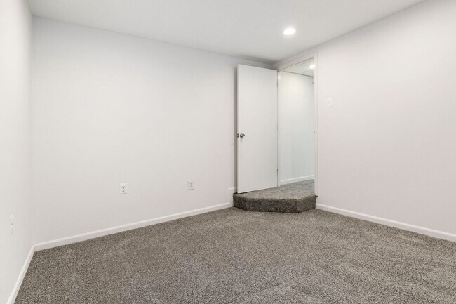 Building Photo - 17020 Briardale Rd