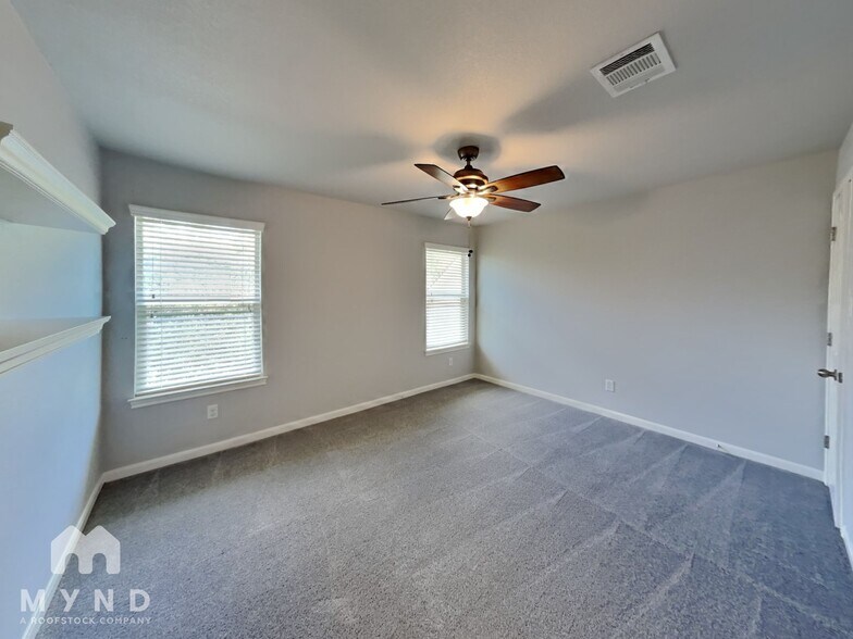 Building Photo - 8009 Levata Dr