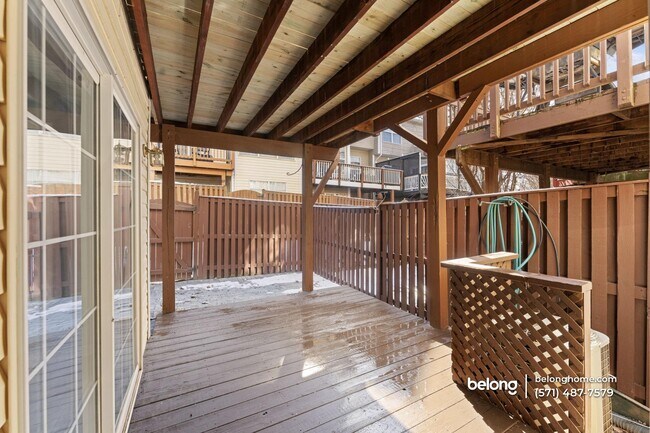 Building Photo - 47339 Blackwater Falls Terrace