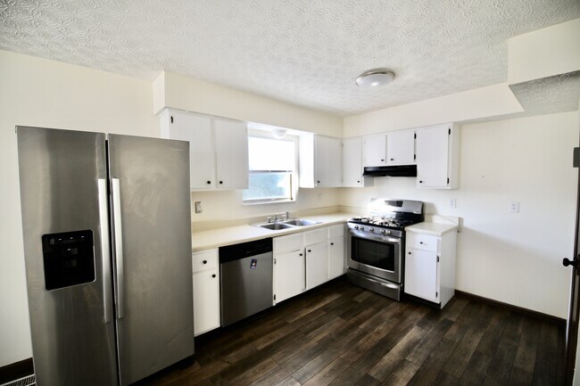 Building Photo - 7160 Lauretta Ct